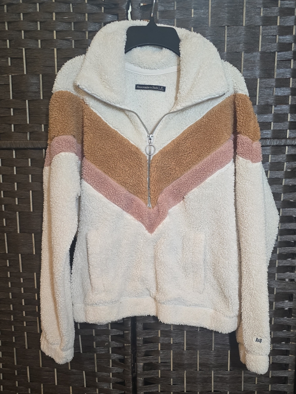 Abercrombie & Fitch Chevron Sherpa Half-Zip Pullover Fleece Cream Pink Small